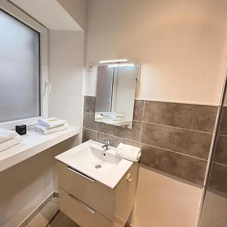 Apartmán C Coispine En Rdc Face A La Meuse *