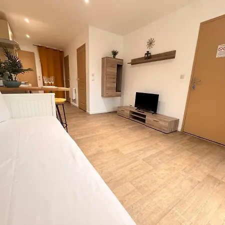 Apartment C Coispine En Rdc Face A La Meuse *