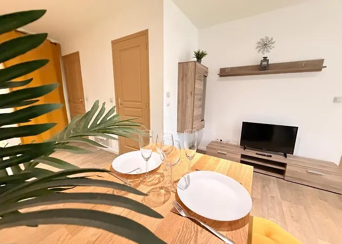 C Coispine En Rdc Face A La Meuse *